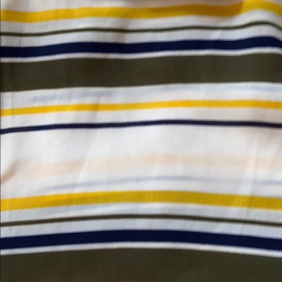 ✨2 for $15✨ Cute top! (Never worn, tag still on!) - Picture 3 of 4